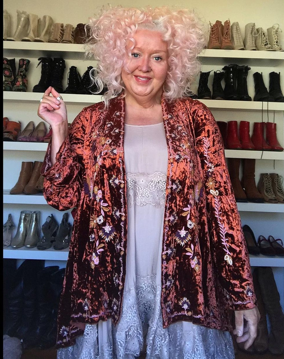 Embroidered Velvet Jacket -Last 1s XL